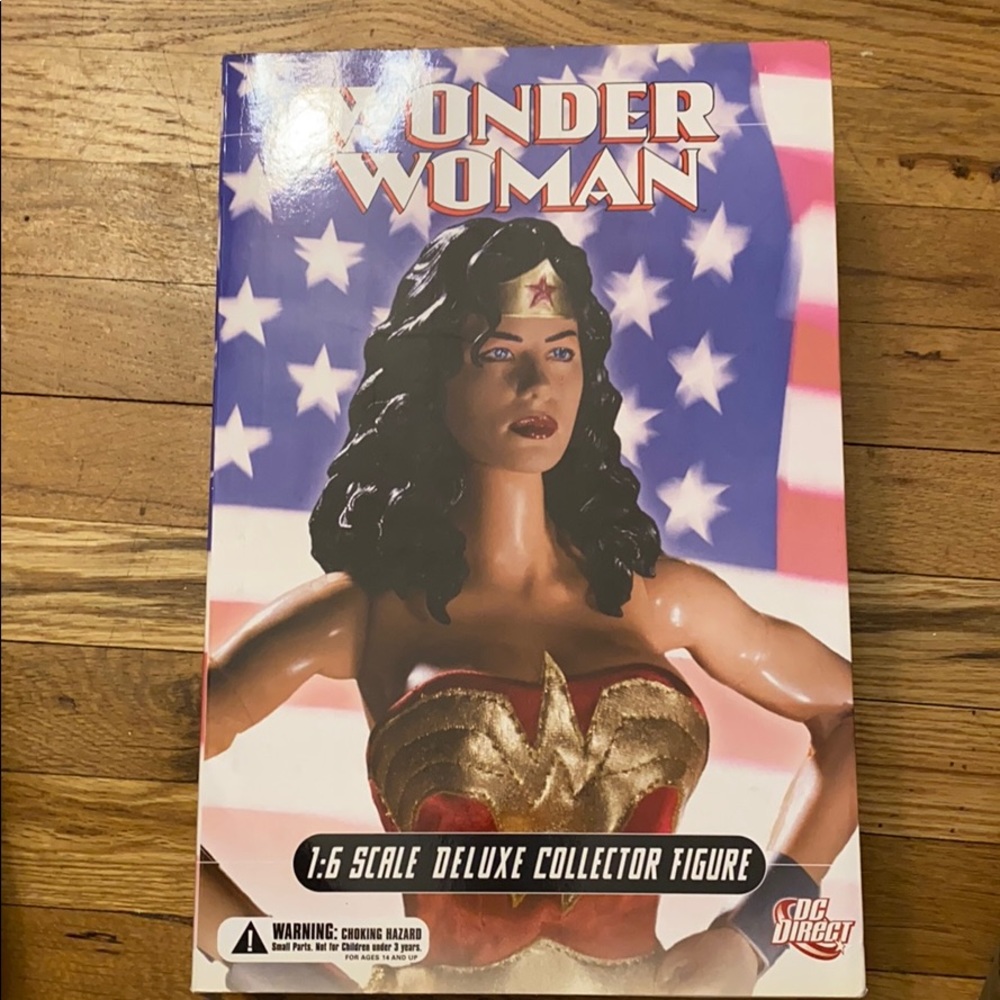 Wonder Woman 1:6 Scale Deluxe Collector Figure